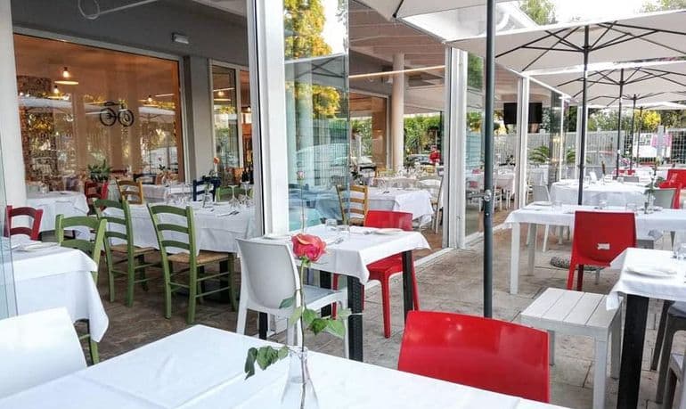 Sala e terrazza del ristorante